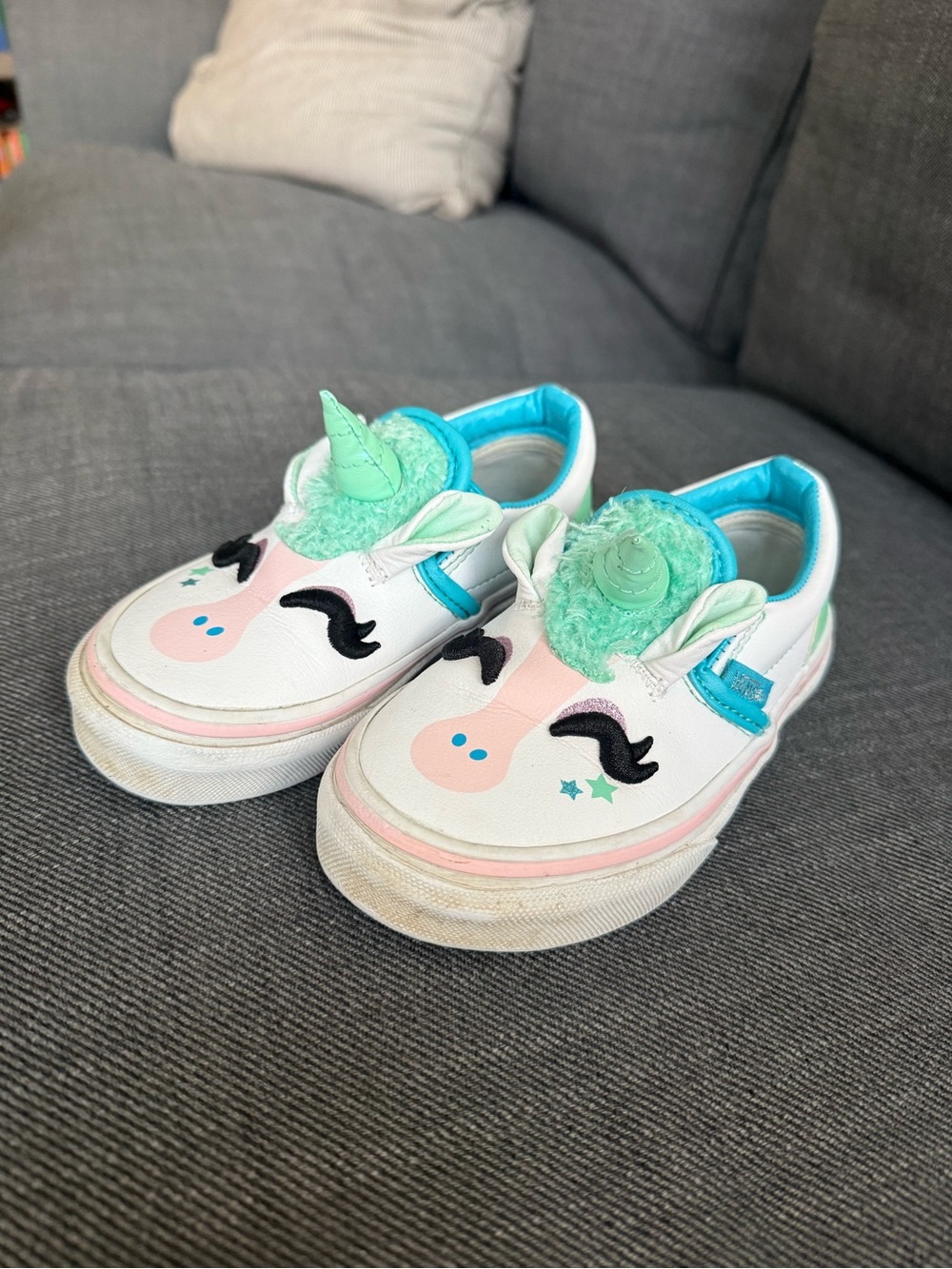 Rare unicorn toddler girls vans size 10.5